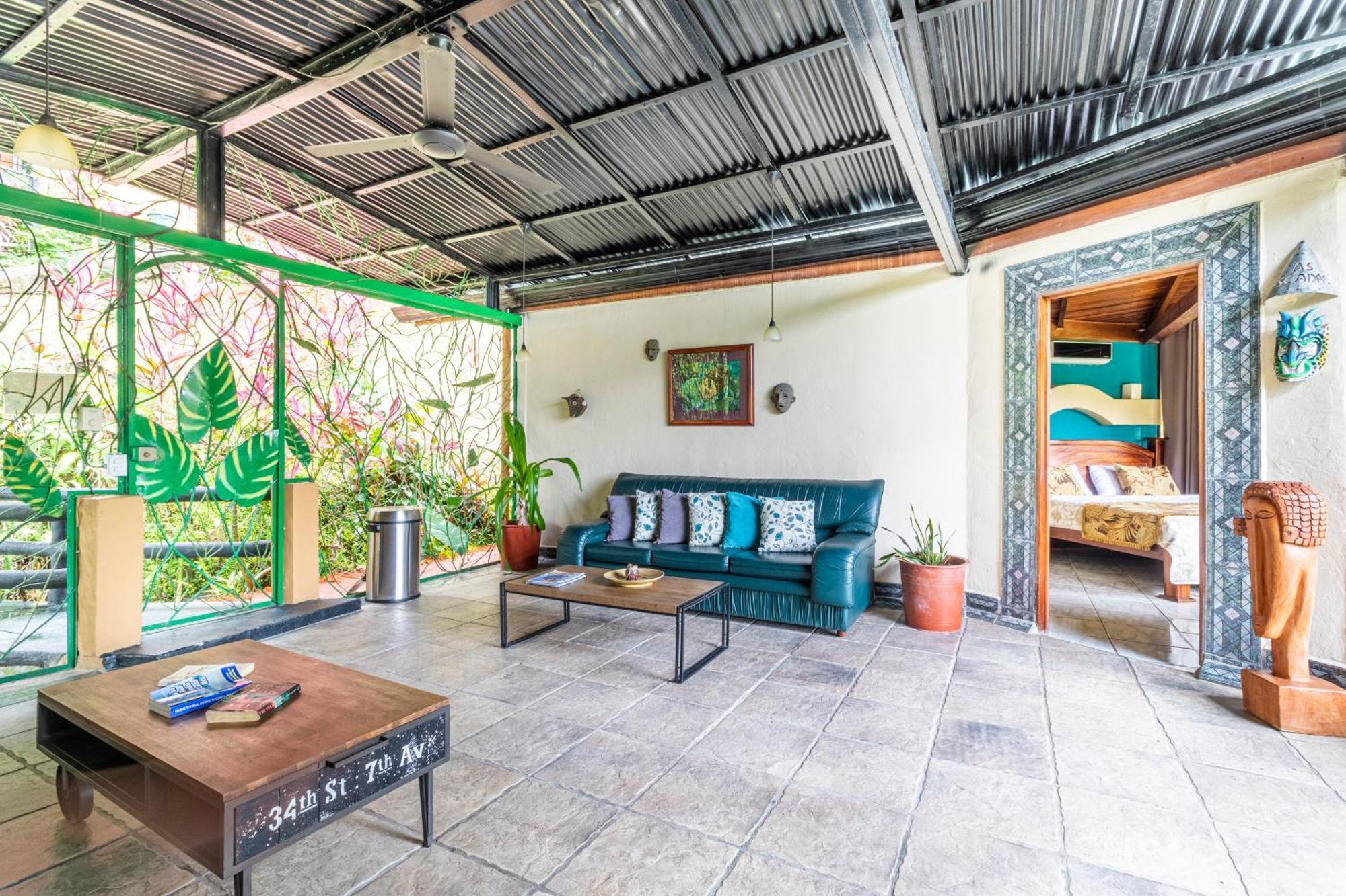 Boutique Hotel Las Cascadas マヌエル・アントニオ エクステリア 写真