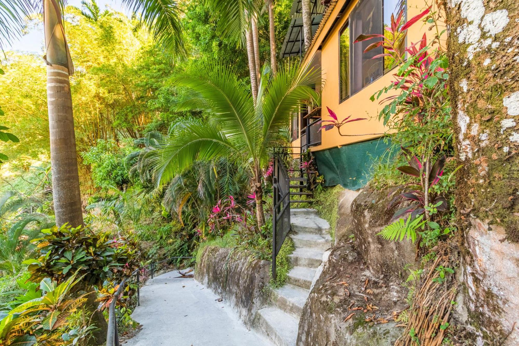 Boutique Hotel Las Cascadas マヌエル・アントニオ エクステリア 写真